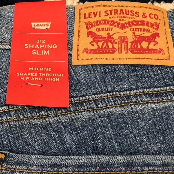 Levi's 312 Shaping Slim Jeans, Bourbon Blue - Picture 6 of 8